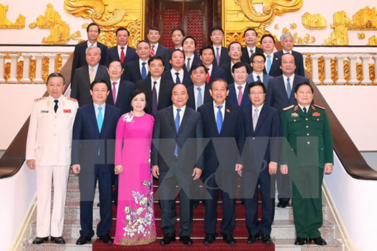 thu tuong trao quyet dinh bo nhiem cac thanh vien chinh phu