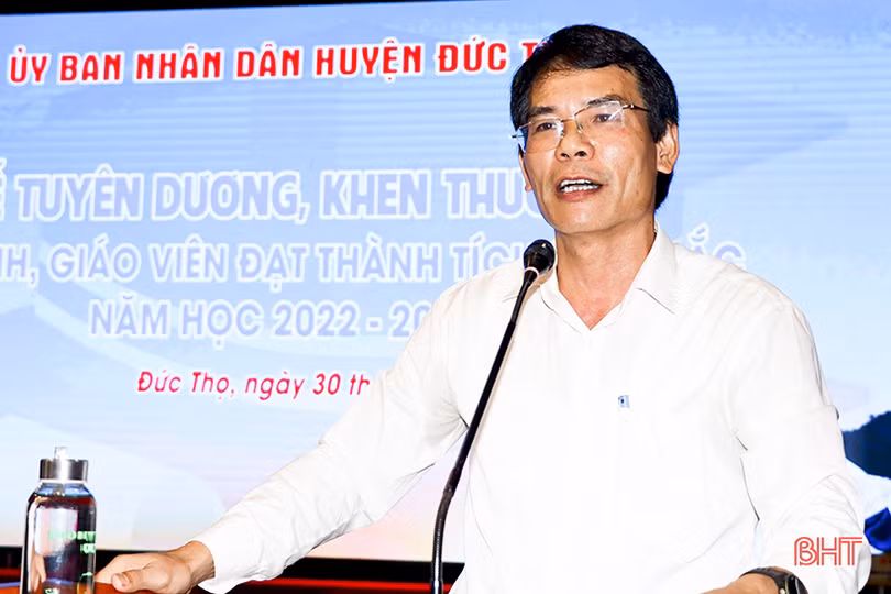 Đức Thọ khen thưởng giáo viên, học sinh xuất sắc năm học 2022 - 2023