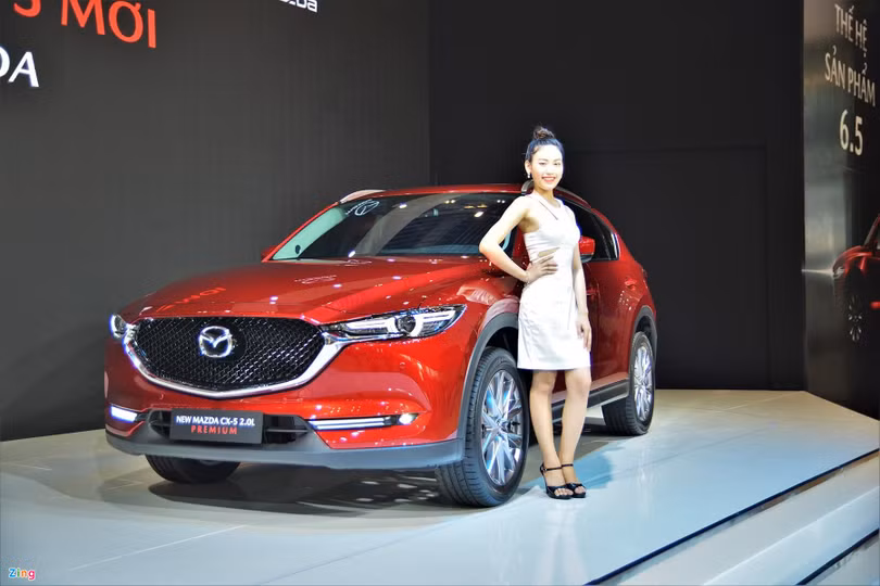 Giá Mazda CX-5 lập đáy mới, Peugeot 3008, 5008 cùng đua khuyến mại