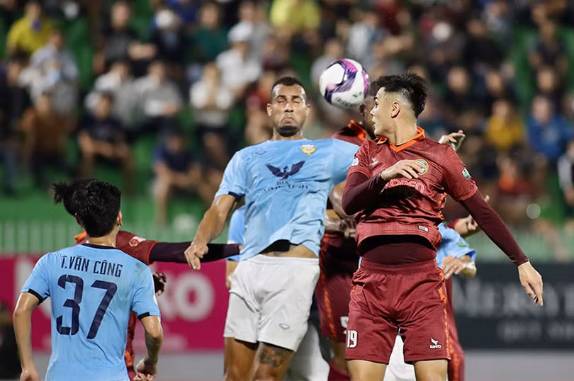 Bình Định xuống phong độ, cơ hội để Hồng Lĩnh Hà Tĩnh “nhảy vọt”?