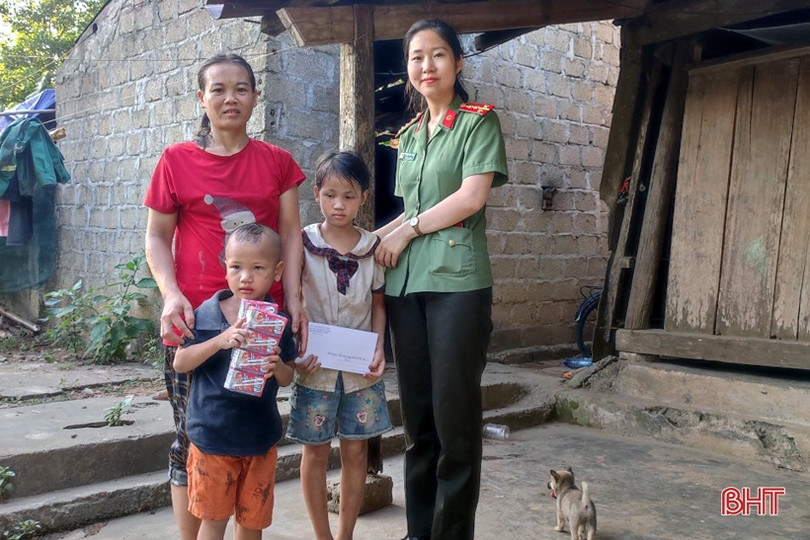 Nhiều hoạt động hướng tới trẻ em khó khăn của phụ nữ Công an Hà Tĩnh