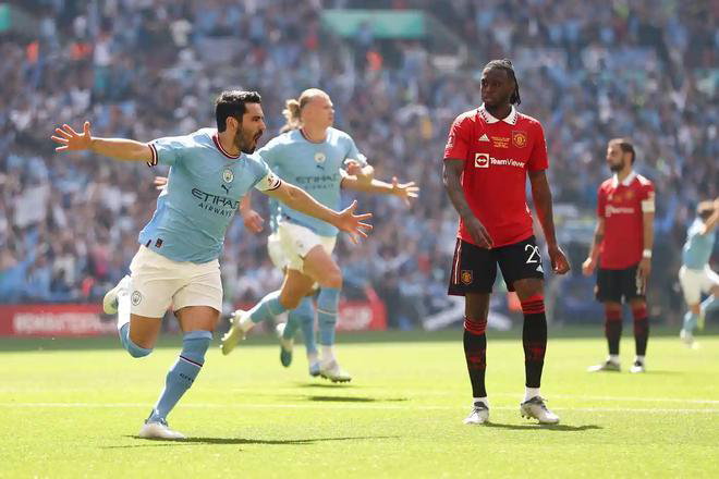 Hạ MU bằng 2 tuyệt phẩm, Man City vô địch cúp FA