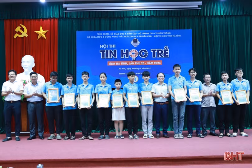 Trao 59 giải thưởng tại Hội thi Tin học trẻ Hà Tĩnh lần thứ 26