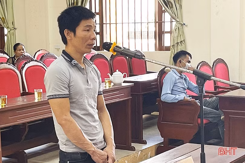 Trộm tài sản trong ôtô của khách ngắm cảnh trên đỉnh Đèo Ngang