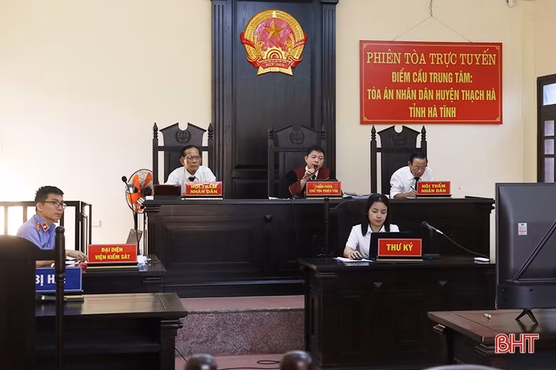 Tàng trữ ma tuý trong nhà để sử dụng, 2 vợ chồng lĩnh 20 năm tù giam