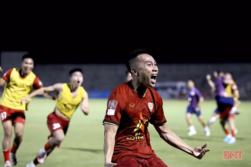 Hồng Lĩnh Hà Tĩnh - nhân tố khiến “đấu trường” V.League thêm kịch tính