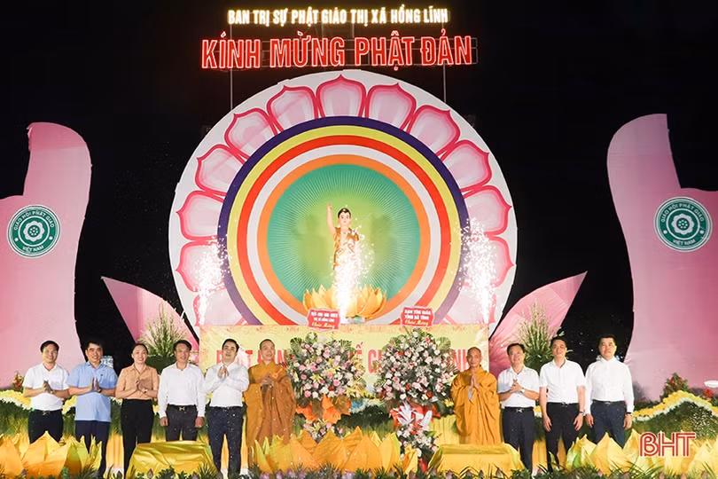 Trang trọng Đại lễ Phật đản 2567 - dương lịch 2023 tại TX Hồng Lĩnh