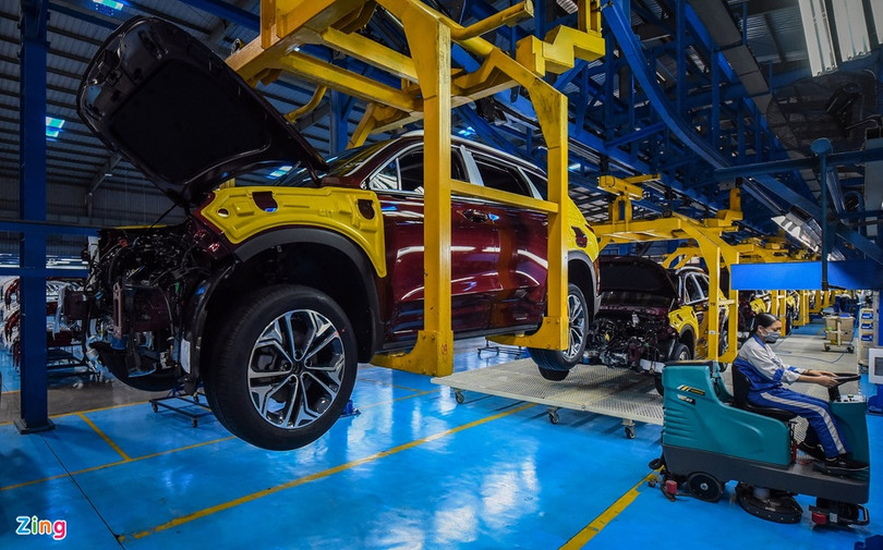 Chính phủ đồng thuận giảm 50% lệ phí trước bạ cho ôtô sản xuất, lắp ráp trong nước. Ảnh: Việt Linh . Chính phủ đồng thuận giảm 50% lệ phí trước bạ cho ôtô nội địa