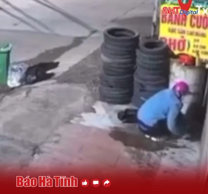  Camera ghi cảnh người đàn ông dùng xăng đốt nhà dân trong đêm
