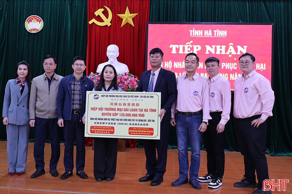 Hiệp hội Thương mại Đài Loan trao quà hỗ trợ Hà Tĩnh khắc phục hậu quả thiên tai