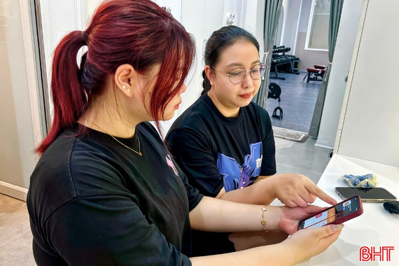 Giới trẻ Hà Tĩnh “bắt nhịp” xu hướng tiêu dùng thông minh