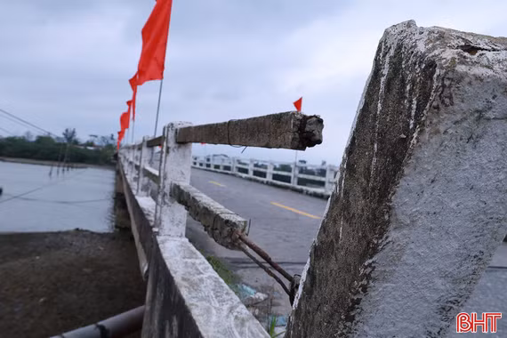Cầu Hải Ninh xuống cấp, không đáp ứng nhu cầu lưu thông