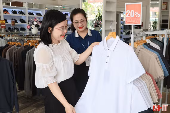 Thời trang hè lên kệ, đa dạng mẫu mã 