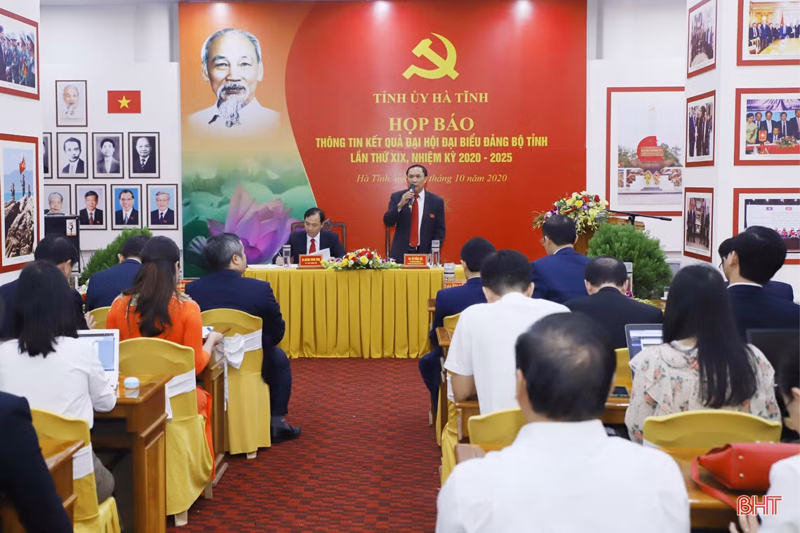 Toàn cảnh Đại hội Đảng bộ Hà Tĩnh lần thứ XIX, nhiệm kỳ 2020 - 2025