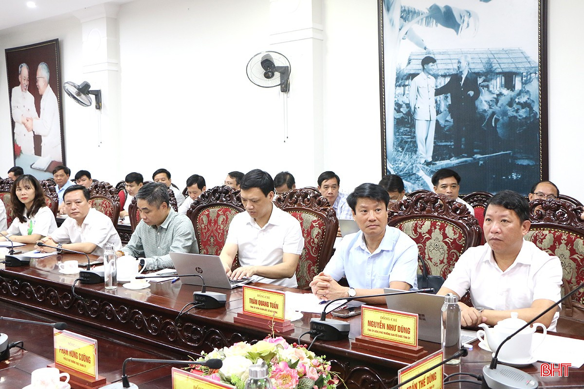 Đại biểu tham dự buổi làm việc. bqbht_br_6.jpg
