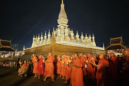 Lễ hội That Luang 2025 đầy màu sắc của người dân Lào