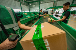 Kinh nghiệm bảo vệ hàng dễ vỡ khi gửi đường dài mùa cao điểm