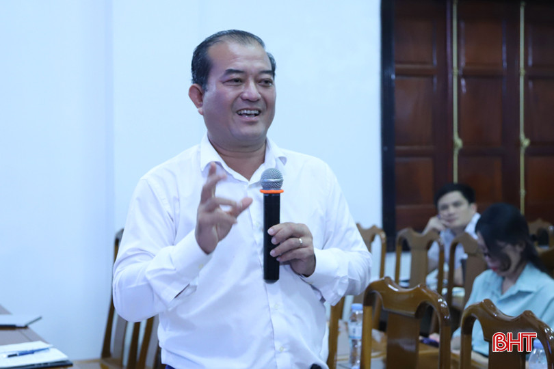 Ông Trần Quốc Lâm - Chủ tịch Hiệp hội Du lịch Hà Tĩnh mong muốn các cấp ngành, các chuyên gia có thêm nhiều giải pháp thiết thực để phát triển du lịch Hà Tĩnh. Ông Trần Quốc Lâm - Chủ tịch Hiệp hội Du lịch Hà Tĩnh mong muốn các cấp ngành, các chuyên gia có thêm nhiều giải pháp thiết thực để phát triển du lịch Hà Tĩnh.