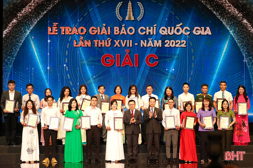 Báo Hà Tĩnh giành giải C Giải Báo chí Quốc gia năm 2022. 2.jpg