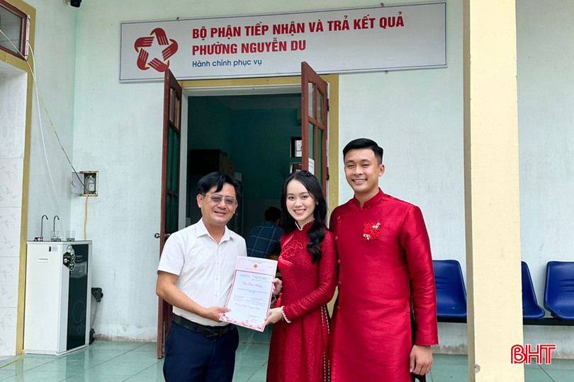 Mô hình gửi thư cho công dân được UBND phường Nguyễn Du triển khai đã góp phần xây dựng hình ảnh chính quyền thân thiện, đô thị văn minh. 1.jpg