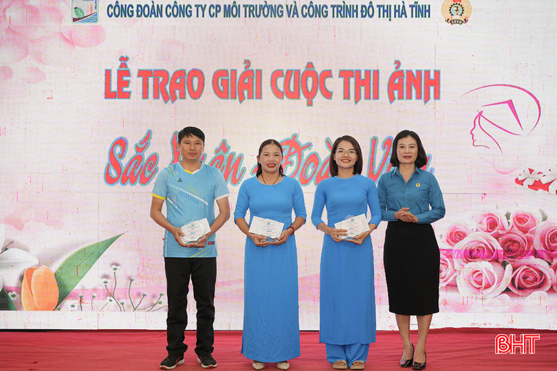 Công đoàn Công ty CP Môi trường và Công trình đô thị Hà Tĩnh tổ chức trao giải cuộc thi ảnh "Sắc màu đoàn viên" 2024. 8.jpg