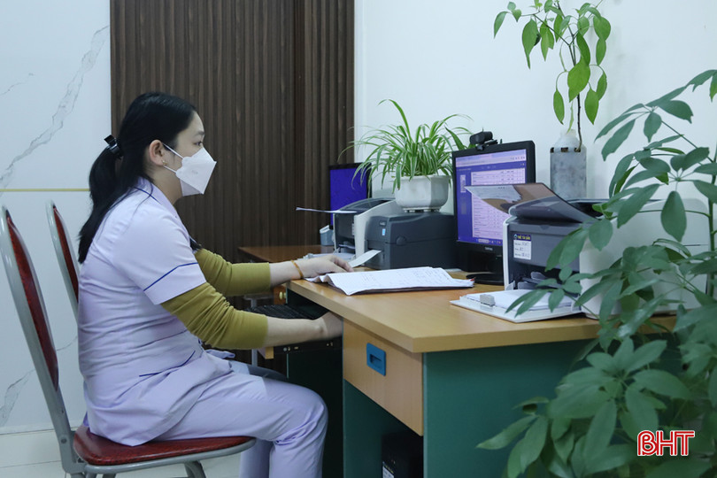 Phòng làm việc "xanh" được hình thành từ bàn tay của nữ công các bộ phận. 2.jpg
