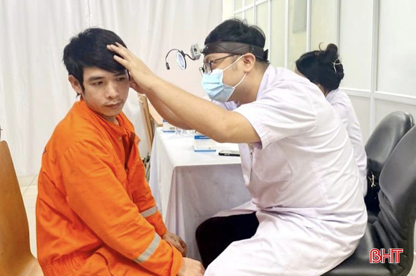 Khám sức khỏe định kỳ cho người lao động là quy định bắt buộc đối với các doanh nghiệp tại các khu kinh tế. Khám sức khỏe định kỳ cho người lao động là quy định bắt buộc đối với các doanh nghiệp tại các khu kinh tế.