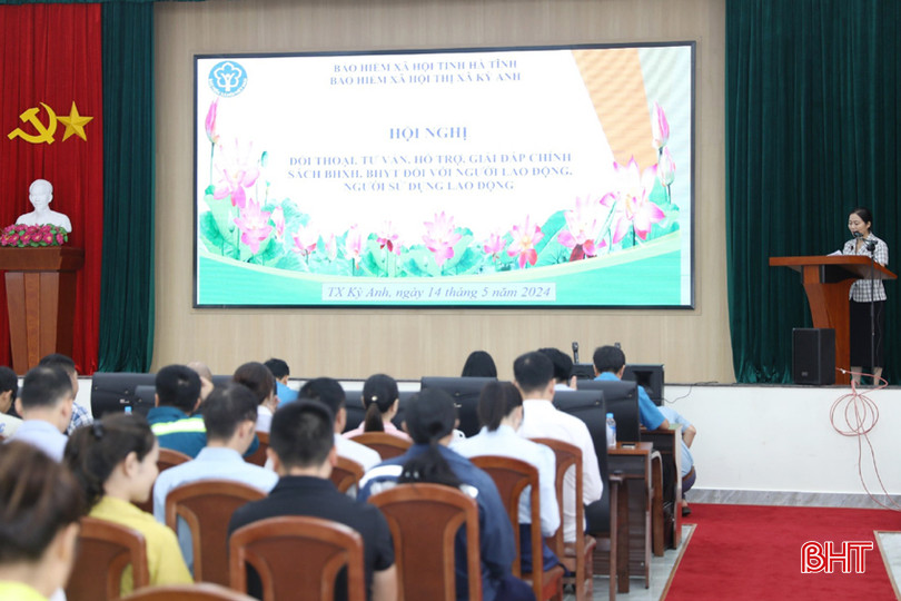 Hội nghị TTPBGLPL do Công đoàn Các khu kinh tế tỉnh phối hợp tổ chức thu hút hơn 200 cán bộ, đoàn viên tham gia. 5.jpg