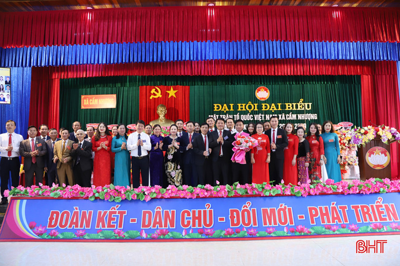 Đại hội đại biểu Ủy ban MTTQ xã Cẩm Nhượng lần thứ XIX nhiệm kỳ 2024 - 2029 là đại hội cơ sở điểm của toàn tỉnh. 222.jpg