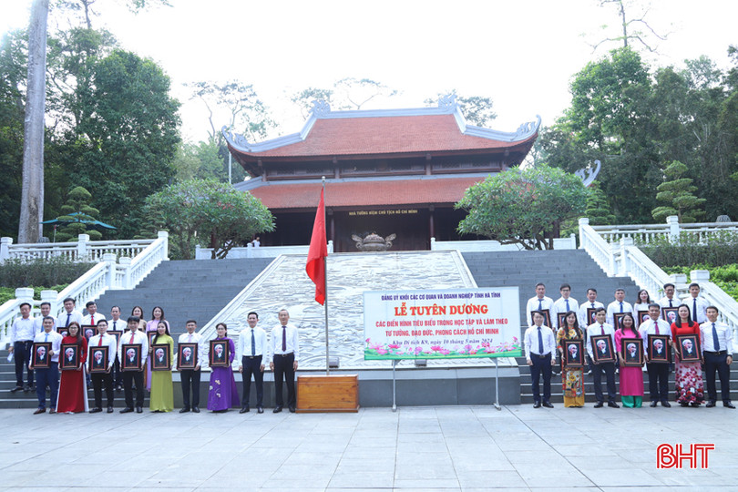26 tập thể, cá nhân điển hình trong phong trào "Học tập và làm theo tư tưởng, đạo đức, phong cách Hồ Chí Minh" giai đoạn 2021 - 2024 được Đảng ủy Khối CCQ&DN tỉnh vinh danh. 4.jpg