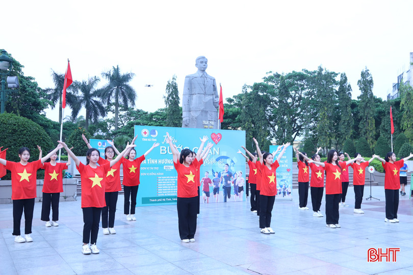 Trẻ em được sống trong tình yêu thương, tạo điều kiện để phát triển toàn diện. 3.jpg