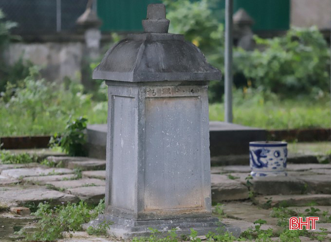 Bia Sùng Chỉ được công nhận Bảo vật quốc gia vào năm nào?