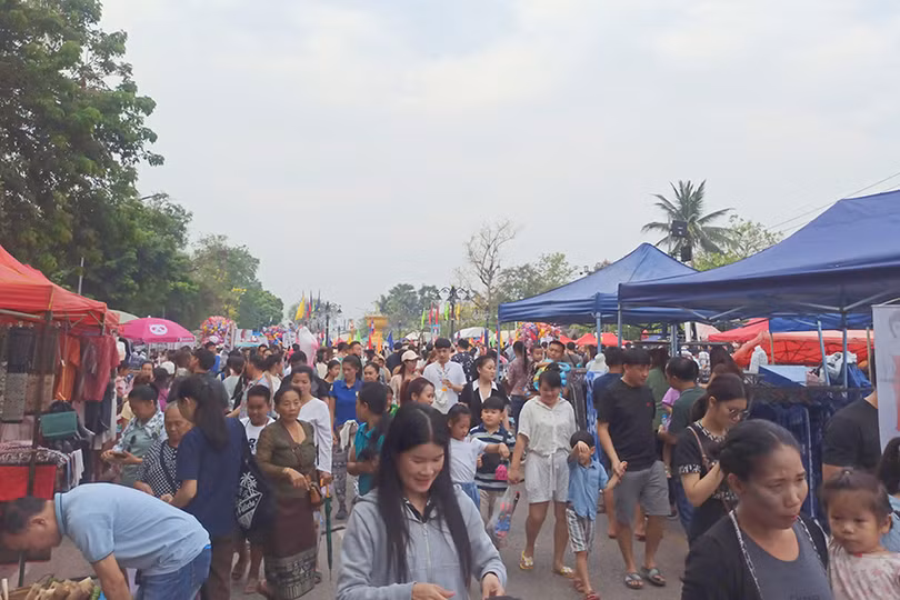 anh 9 luangprabang laophattana.jpg