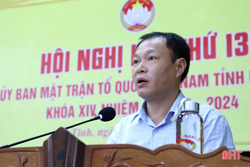 Phó Chủ tịch Ủy ban MTTQ tỉnh Thái Ngọc Hải báo cáo các nội dung tổ chức đại hội đại biểu MTTQ Việt Nam các cấp, tiến tới Đại hội Đại biểu MTTQ tỉnh lần thứ XV, nhiệm kỳ 2024 - 2029. IMG_0243 (1).JPG