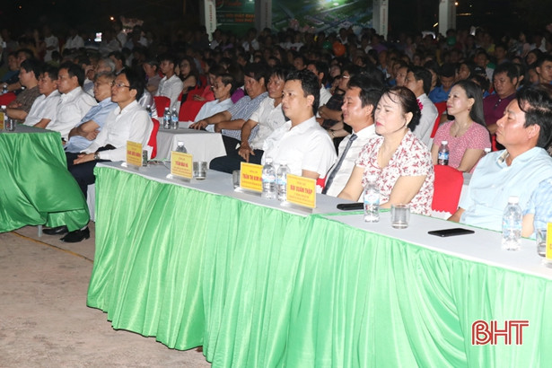 Nghi Xuân khai trương du lịch biển năm 2019