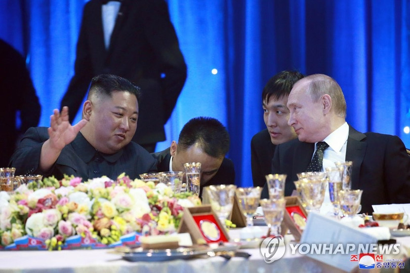 Chủ tịch Kim Jong-un lên tàu rời Vladivostok vào trưa nay
