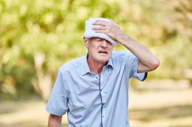 9 vấn đề sức khỏe có thể xảy ra khi nắng nóng 40 độ C