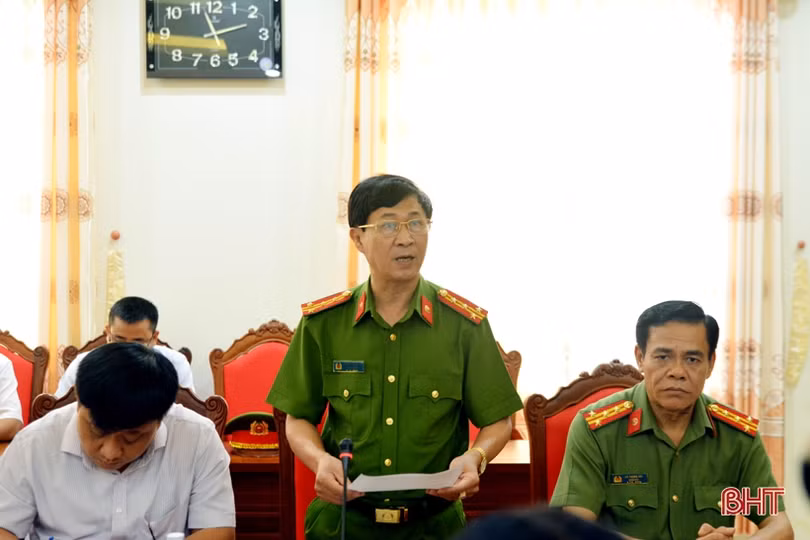 Chủ tịch UBND tỉnh Đặng Quốc Khánh trao thưởng các lực lượng phá vụ án ma túy “khủng”