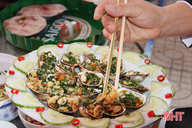 Về Xuân Thành xem các đầu bếp trổ tài nấu nướng