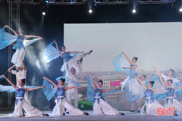 Nghi Xuân khai trương du lịch biển năm 2019