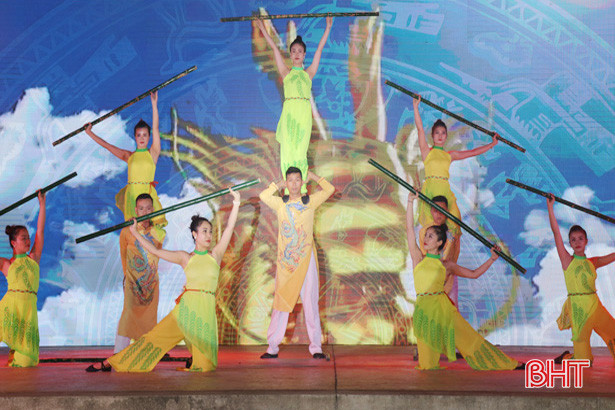 Nghi Xuân khai trương du lịch biển năm 2019