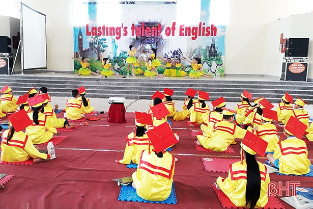 Học sinh tiểu học hào hứng giao lưu “Tài năng tiếng Anh Lasting”