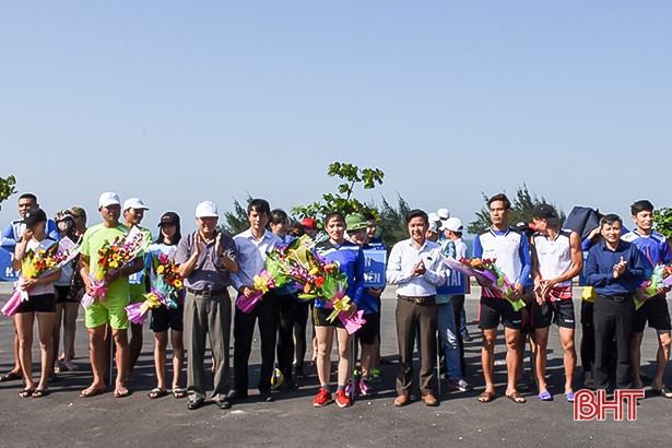 Khởi tranh Giải bóng chuyền bãi biển Hà Tĩnh năm 2019