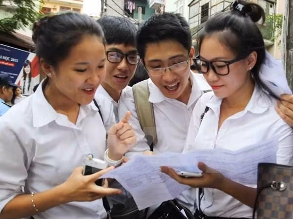 Gần 653.000 thí sinh cạnh tranh xét tuyển đại học, cao đẳng 2019