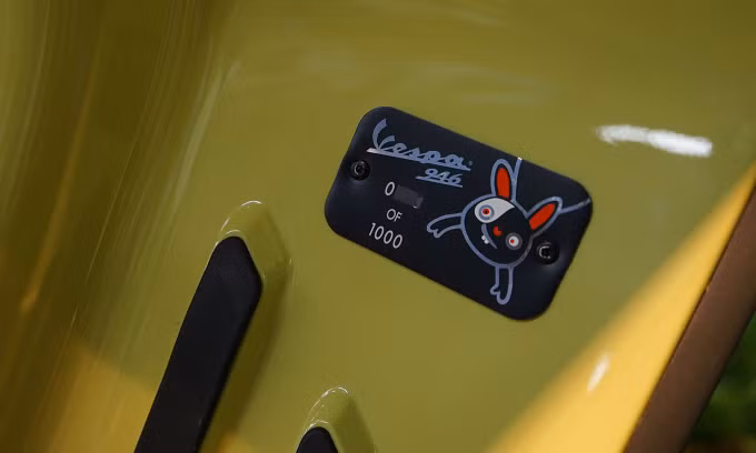 Vespa 946 bản kỷ niệm đội giá lên mức 700 triệu đồng