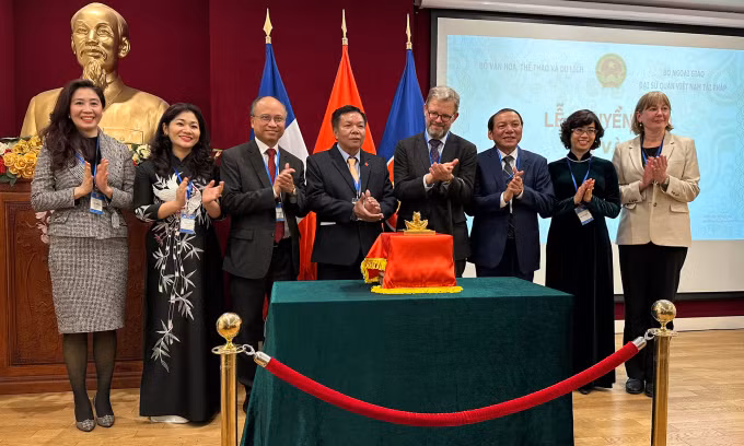 Ấn vàng “Hoàng đế chi bảo” hồi hương