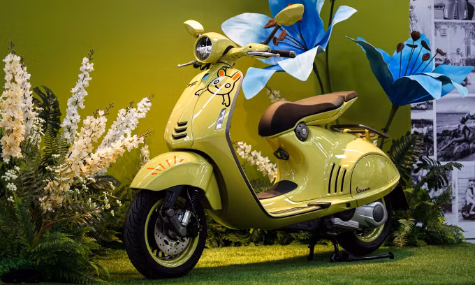 Vespa 946 bản kỷ niệm đội giá lên mức 700 triệu đồng