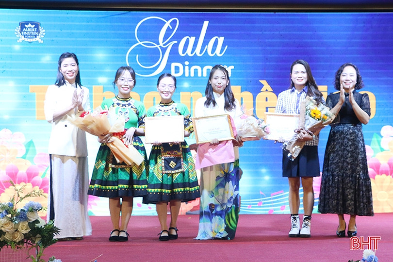 Đặc sắc các tiết mục văn nghệ “Tự hào nghề giáo” của Trường Albert Einstein