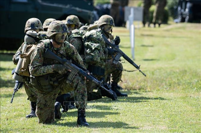 Nhật Bản, Anh tập trận chung