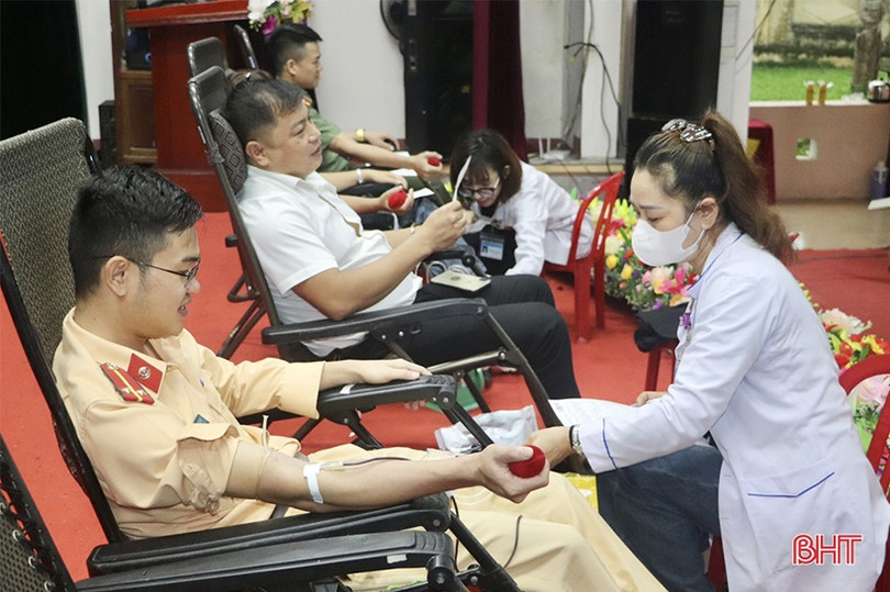 Vũ Quang thu về gần 150 đơn vị máu tại ngày hội hiến máu nhân đạo